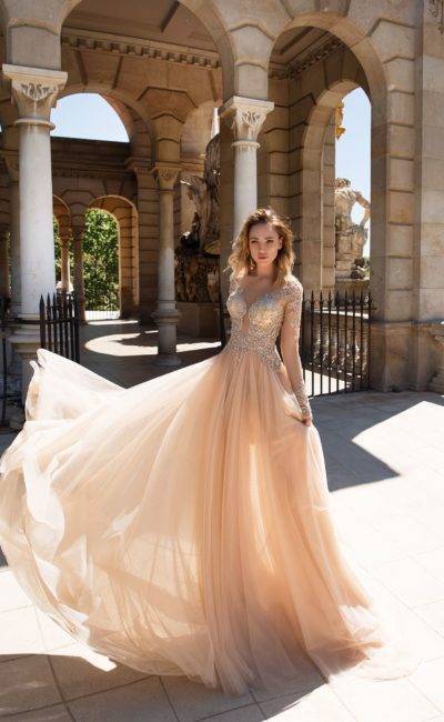 Красивые платья подружек невесты – 63 фото