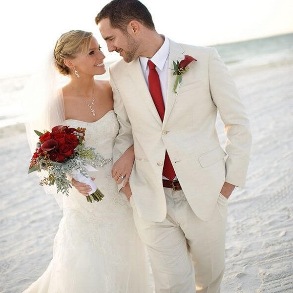 Пляжные свадебные платья: фасоны и модели