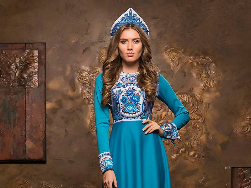 Платья в русском стиле: русско-народные мотивы, шпательные и современные