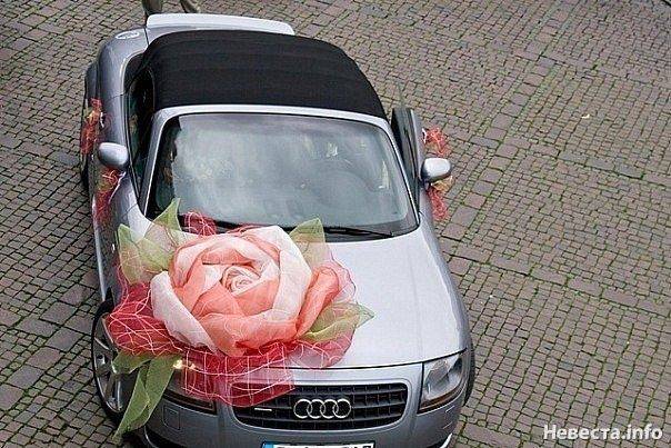 Как красиво нарядить свадебный автомобиль