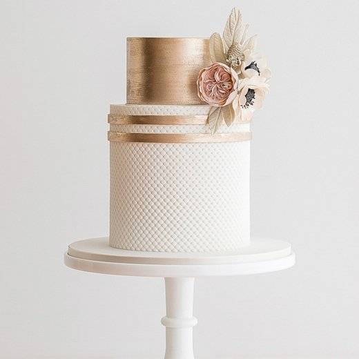 Лучшие идеи оформления тортов на рубиновую свадьбу