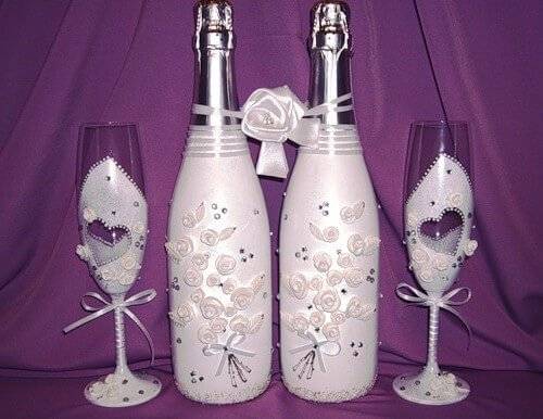 Декор бутылок лентами — роскошно, витиевато, необычно