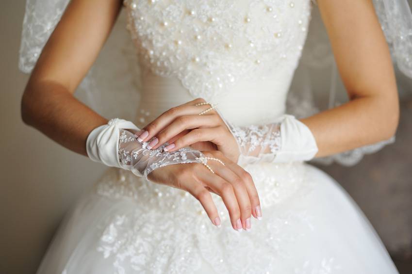 Митенки – современный тренд свадебной моды