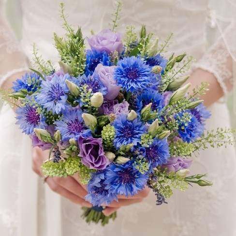 Синий букет невесты: для кого подходит и каким может быть?