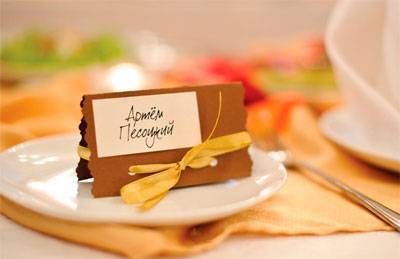 Рассадочные карточки на свадьбу: нужны ли они и как их сделать своими руками