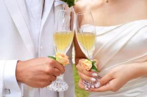 Тост на свадьбу друзьям – поздравляем красиво
