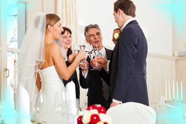 Как вести себя на свадьбе? правила поведения для гостей, невесты, жениха и родителей. как правильно должен держать себя дружка-свидетель?
