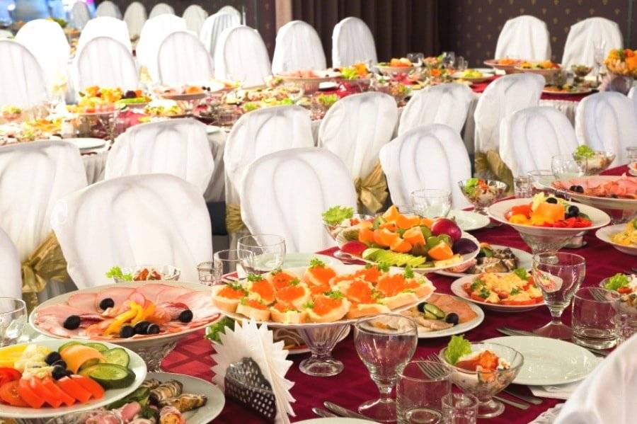 Свадебный стол меню  банкет в домашних условиях и в кафе, примеры