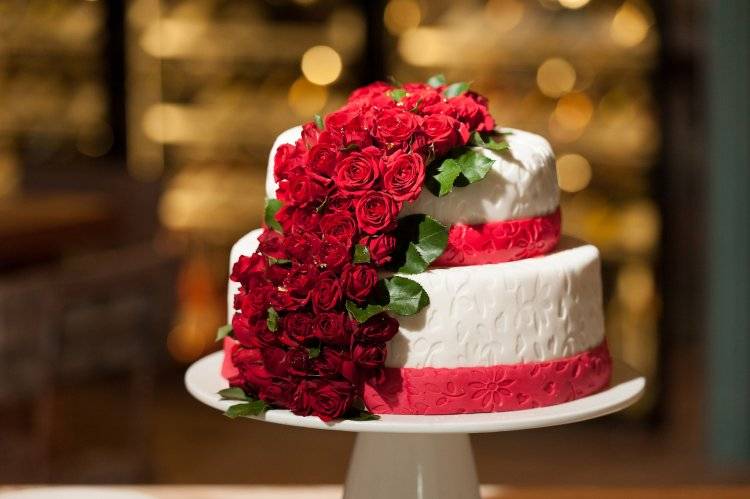 Украшение свадебного торта: свадебный шедевр своими руками