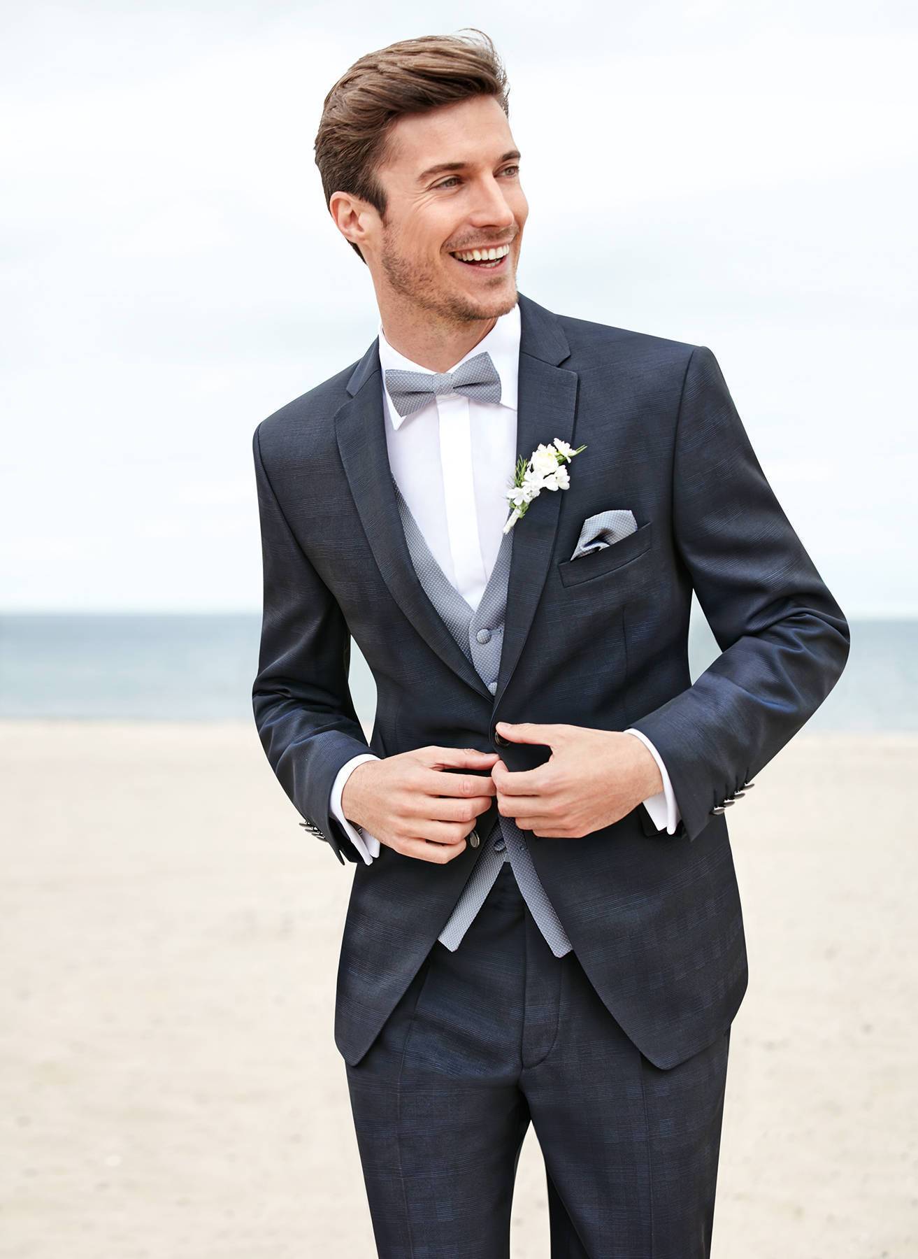 Тенденции свадебной моды для мужчин 2020: фото модных костюмов, тенденции