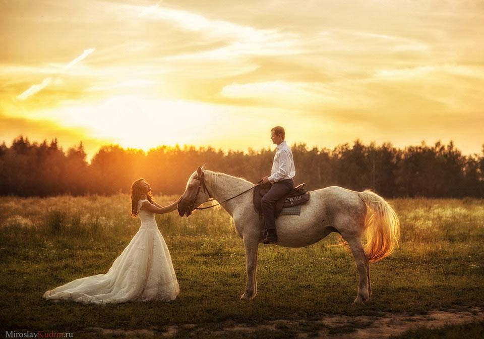 Красивая свадебная фотосессия на природе: несколько оригинальных идей