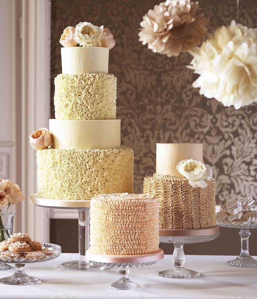 Белый свадебный торт — выбираем размеры и оформление правильно (70 фото + видео)