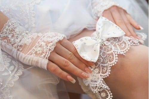 Свадебная подвязка для невесты