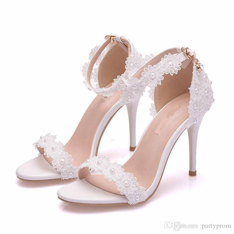 Как выбрать туфли и босоножки на свадьбу: подбираем обувь под платье