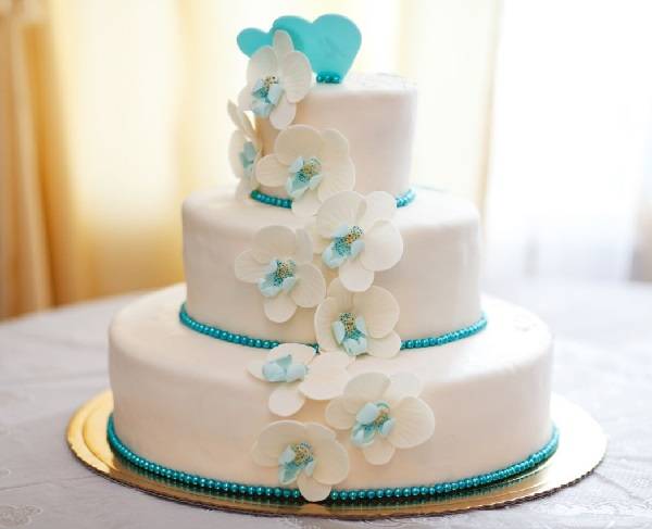Свадебные торты. фигурки для свадебного торта. красивые свадебные торты — фото, украшение свадебного торта