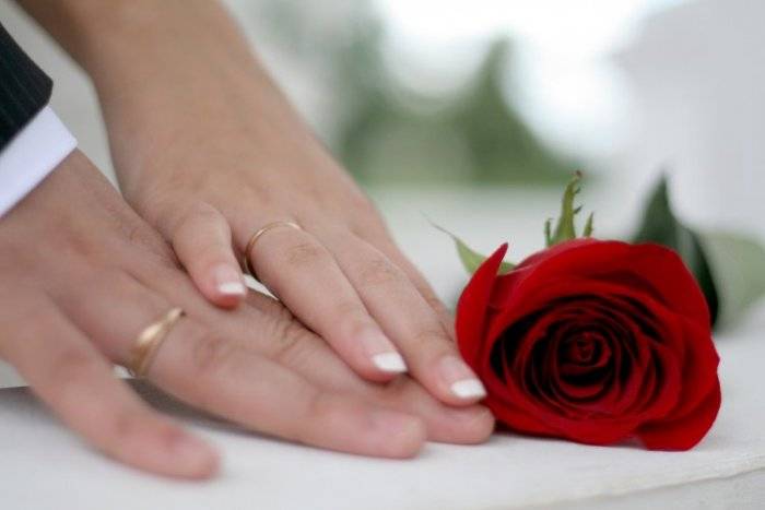 Украшения на свадьбу: какие бывают и как их сделать своими руками?