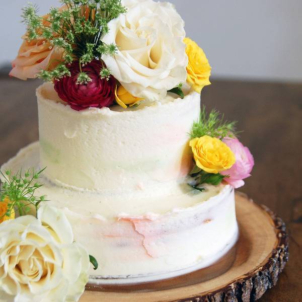 Сиреневый свадебный торт