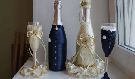 Как украсить бутылки шампанского на свадьбу своими руками, фото