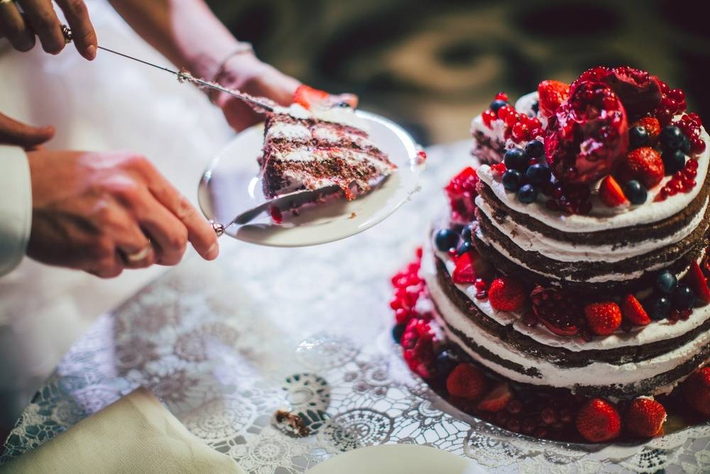 Как рассчитать вес торта на свадьбу на 50, 60 и 100 человек?