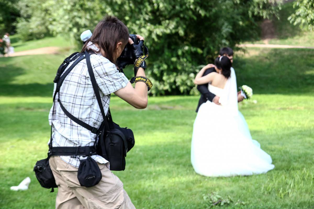 Свадебный фотограф: всё, что нужно знать молодожёнам