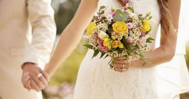 Можно ли играть свадьбу в високосный 2020 год: за и против, советы и приметы