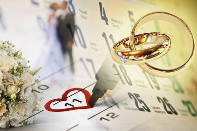 Когда осенью играют свадьбы: какую дату стоит выбрать?
