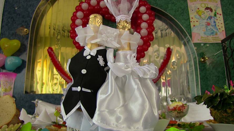 Организуем яркую свадьбу в стиле стиляги — сценарий и особенности оформления