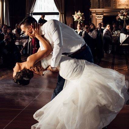 Свадебный танец жениха и невесты: как выбрать стиль и музыку (фото и видео)