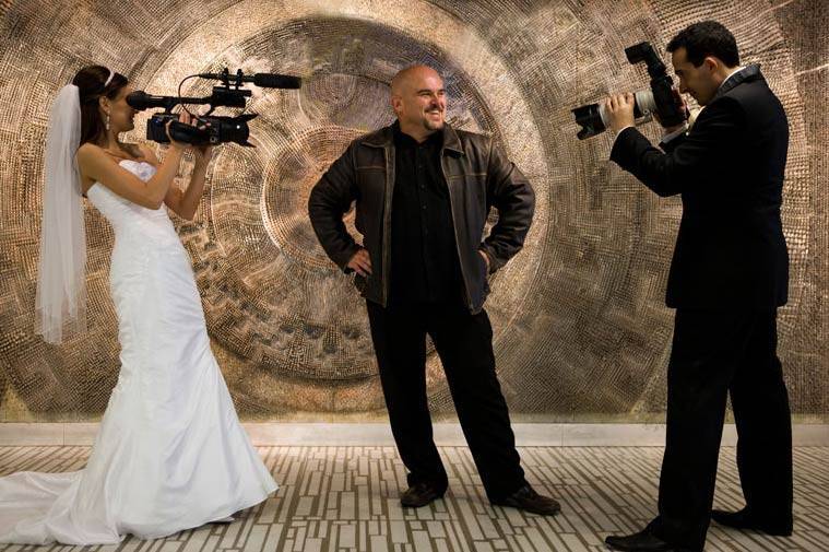Как выбрать свадебного фотографа: требования к мастеру и идеи для фотосессий
