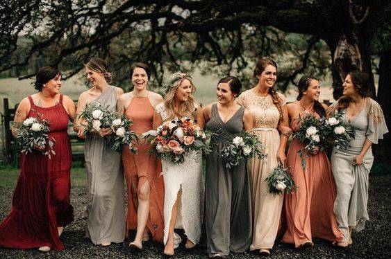 Свадебная мода: модные платья для подружек невесты: цвета