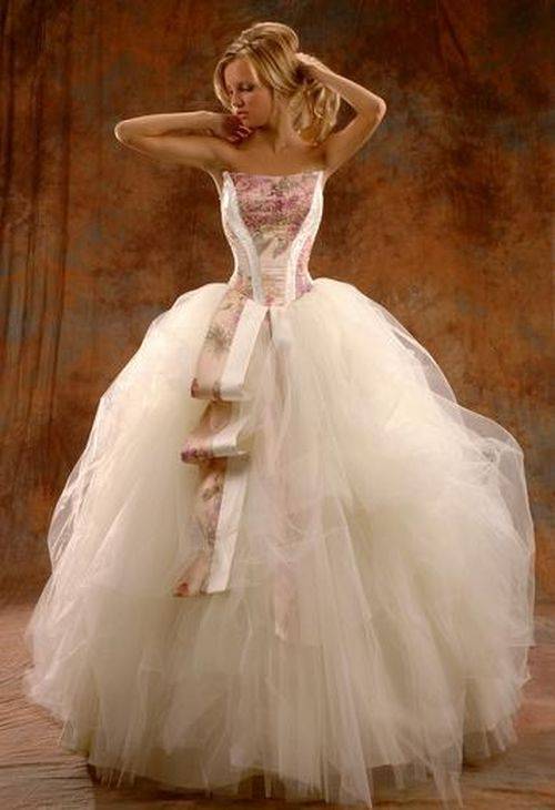 Облегающие свадебные платья: фасоны и фото платьев в обтяжку