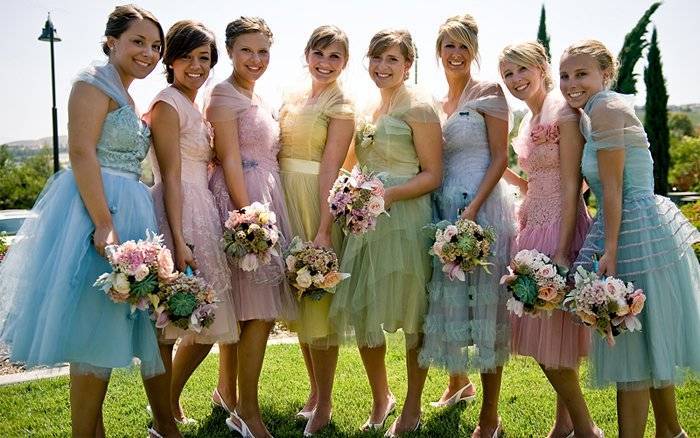 8 анти-нарядов для гостей: что нельзя надевать на свадьбу?