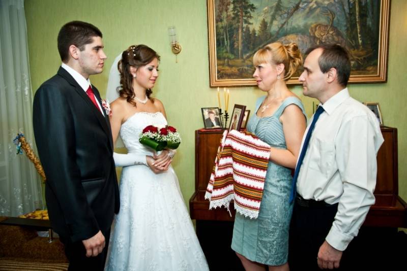 Ритуал благословения сына перед свадьбой: история, правила, детали и нюансы | идеи для свадьбы