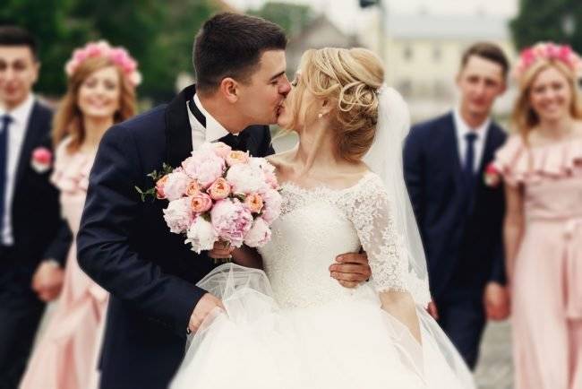 Свадебные прически с фатой - 100 красивых вариантов