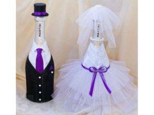 Как своими руками украсить бутылки на свадьбу, 5 интересных идей