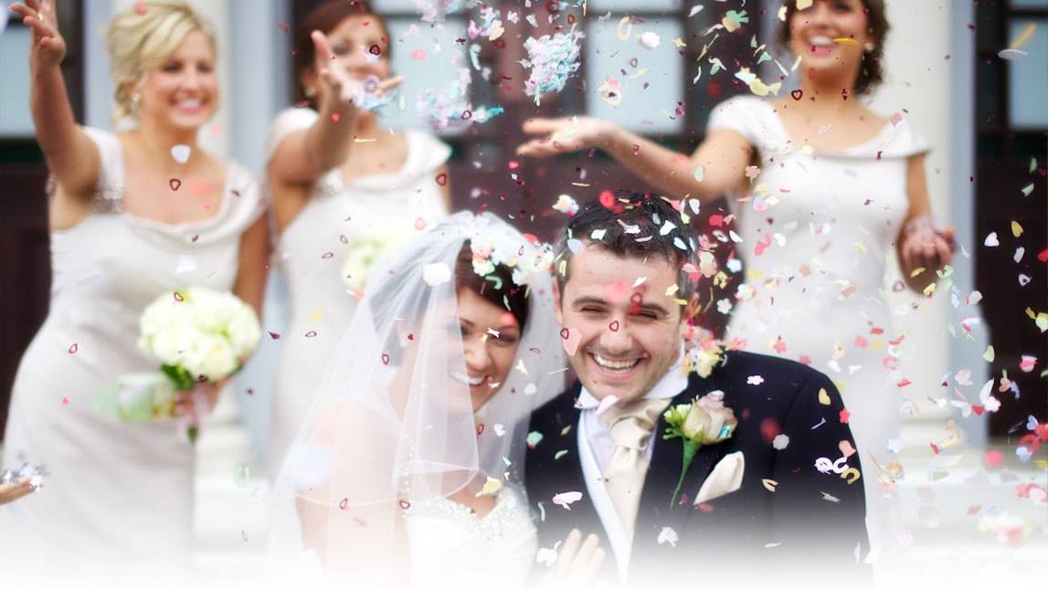 Как выбрать фотографа на свадьбу: 10 вопросов о свадебной фотосъемке