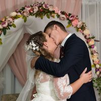 Свадебные прически с диадемой — интеграция украшения в прическу + 77 фото