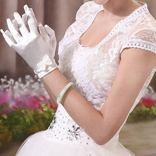 Элегантность и благородная роскошь, хит сезона – свадебные платья с длинным рукавом